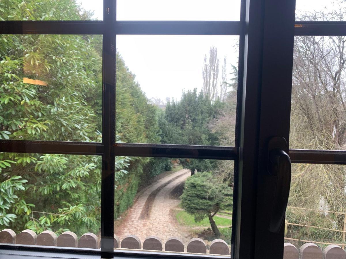Le Chaumier Apartment Coupvray Bagian luar foto